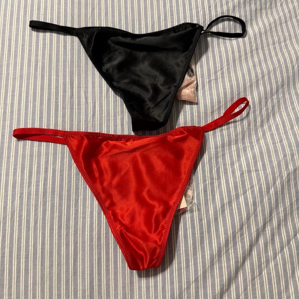 Victoria’s Secret Satin Pom Pom V-String Panty set